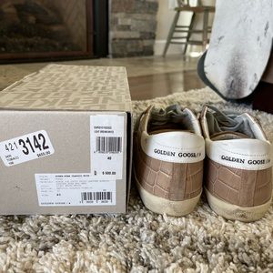 Golden goose superstar size 40